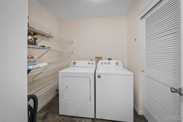 6 Quiet Meadow Court, St Peters, MO 63376