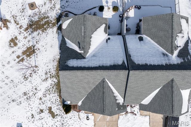 6 Quiet Meadow Court, St Peters, MO 63376