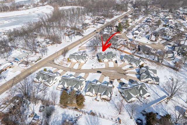 6 Quiet Meadow Court, St Peters, MO 63376