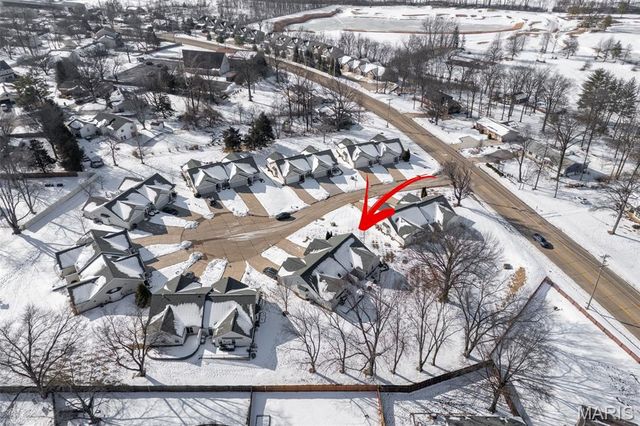 6 Quiet Meadow Court, St Peters, MO 63376