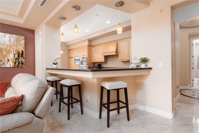 9201 Tesoras Drive 302, Las Vegas, NV 89144