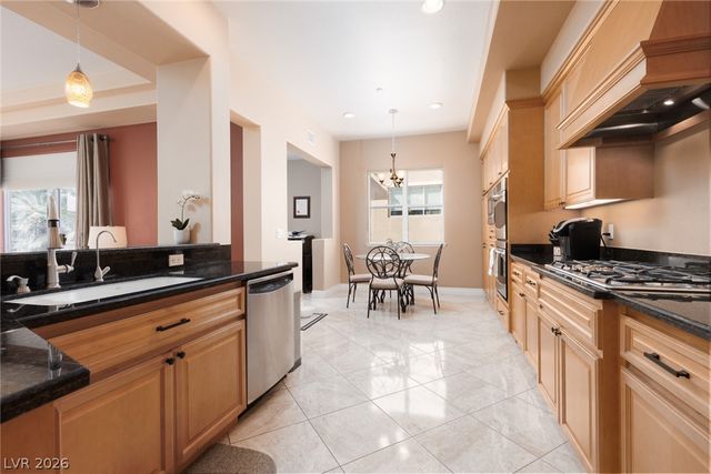 9201 Tesoras Drive 302, Las Vegas, NV 89144