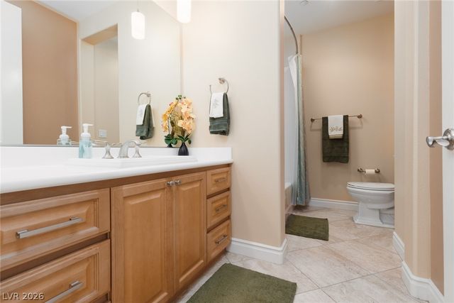 9201 Tesoras Drive 302, Las Vegas, NV 89144