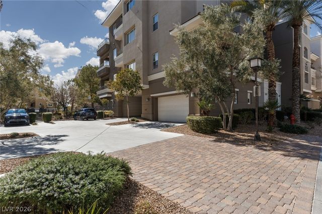 9201 Tesoras Drive 302, Las Vegas, NV 89144