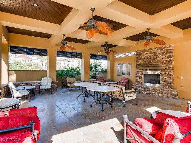 9201 Tesoras Drive 302, Las Vegas, NV 89144