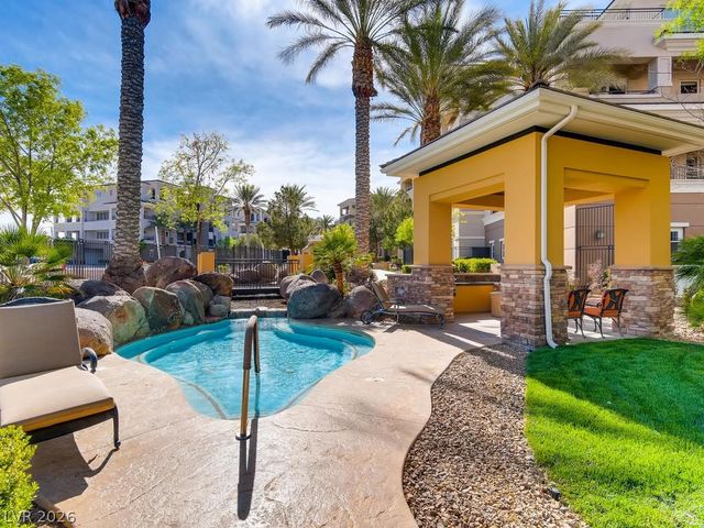 9201 Tesoras Drive 302, Las Vegas, NV 89144