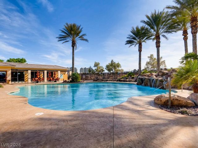 9201 Tesoras Drive 302, Las Vegas, NV 89144