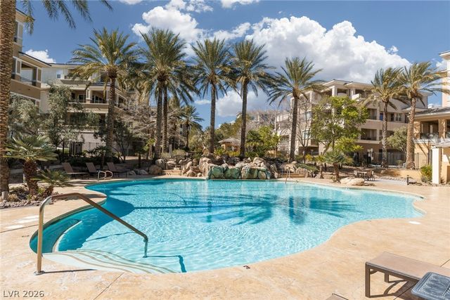 9201 Tesoras Drive 302, Las Vegas, NV 89144