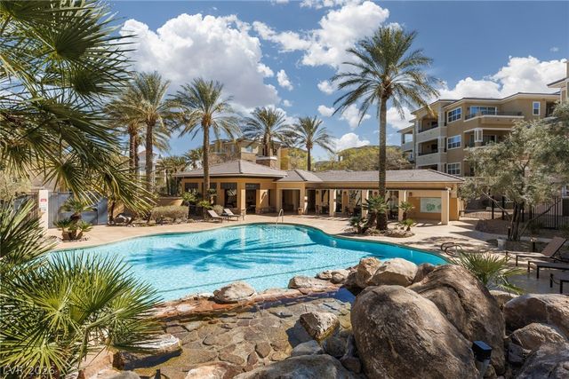 9201 Tesoras Drive 302, Las Vegas, NV 89144