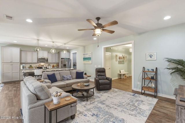 812 Weston Lane SE, Bolivia, NC 28422