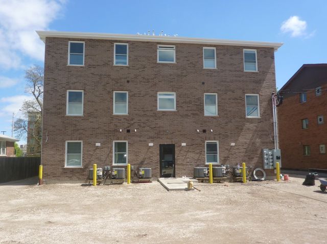 9522 S 53rd Avenue 2S, Oak Lawn, IL 60453