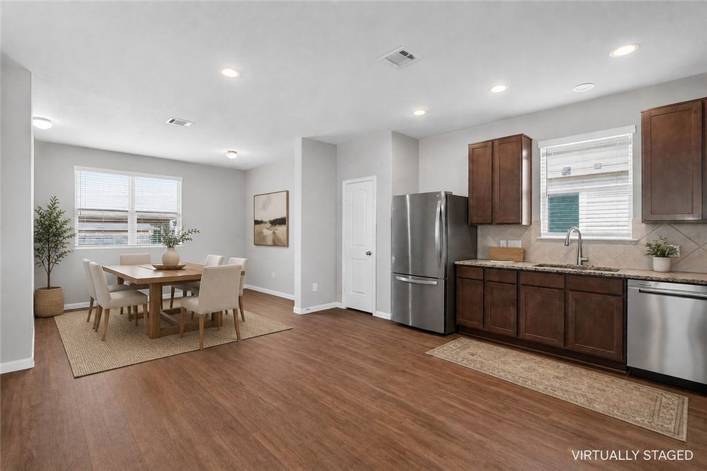4702 Los Pines Way, Bryan, TX 77807 — photo 5