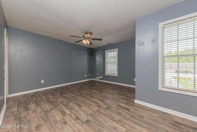 101 Republic Court, Jacksonville, NC 28540