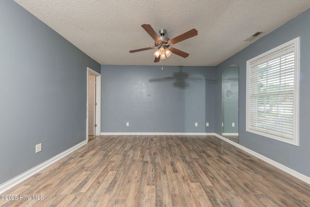 101 Republic Court, Jacksonville, NC 28540