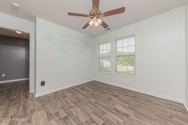 101 Republic Court, Jacksonville, NC 28540
