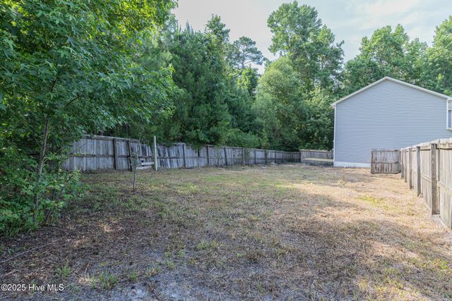 101 Republic Court, Jacksonville, NC 28540