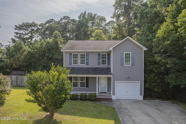 101 Republic Court, Jacksonville, NC 28540