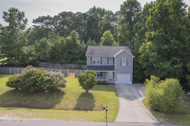 101 Republic Court, Jacksonville, NC 28540