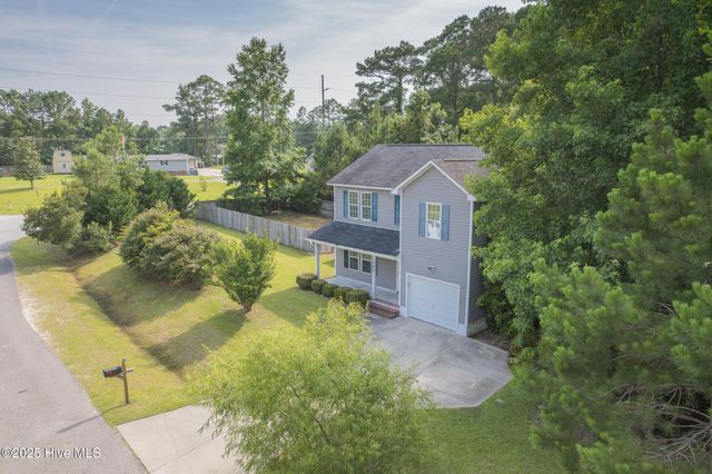 101 Republic Court, Jacksonville, NC 28540