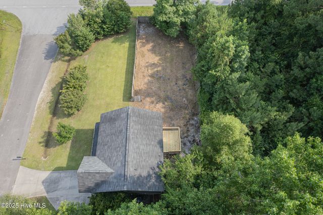 101 Republic Court, Jacksonville, NC 28540