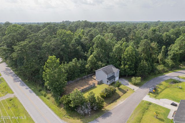 101 Republic Court, Jacksonville, NC 28540