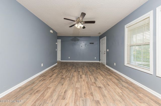 101 Republic Court, Jacksonville, NC 28540