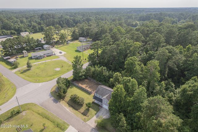 101 Republic Court, Jacksonville, NC 28540