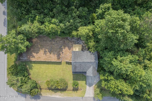 101 Republic Court, Jacksonville, NC 28540