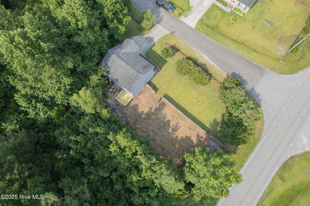 101 Republic Court, Jacksonville, NC 28540