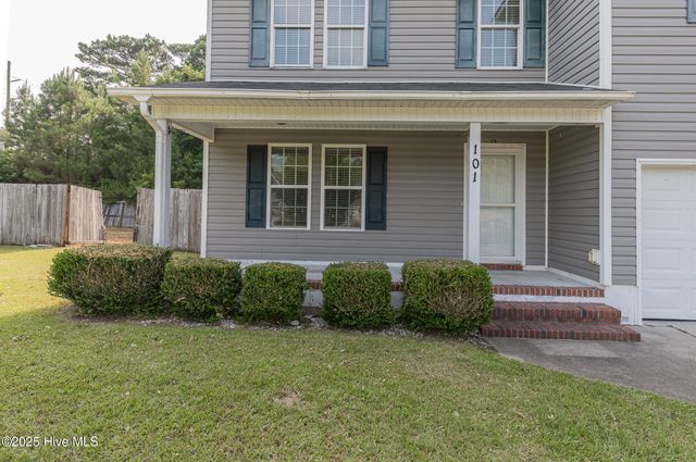 101 Republic Court, Jacksonville, NC 28540