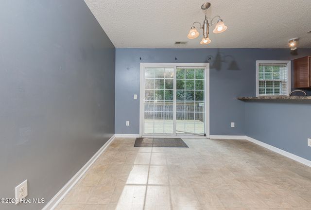 101 Republic Court, Jacksonville, NC 28540