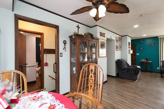 N89W15242 Cleveland AVENUE, Menomonee Falls, WI 53051