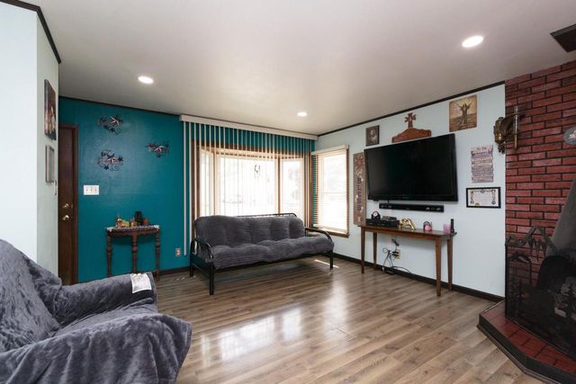 N89W15242 Cleveland AVENUE, Menomonee Falls, WI 53051