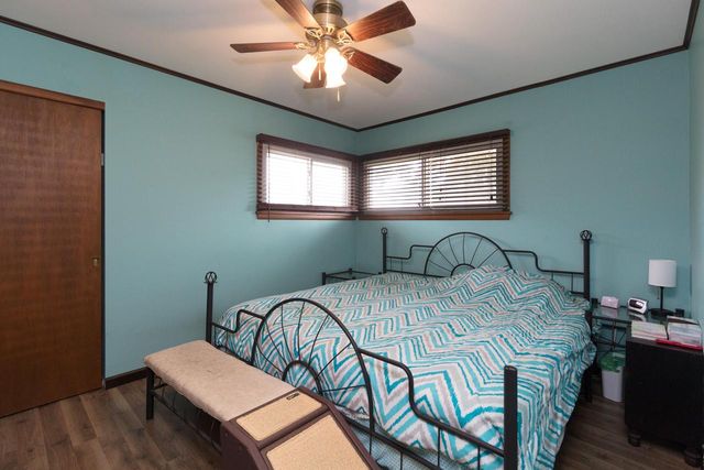 N89W15242 Cleveland AVENUE, Menomonee Falls, WI 53051