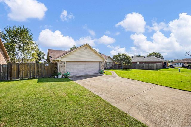 99 Sunflower Drive, Pottsville, AR 72858