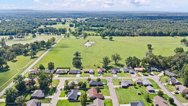 99 Sunflower Drive, Pottsville, AR 72858