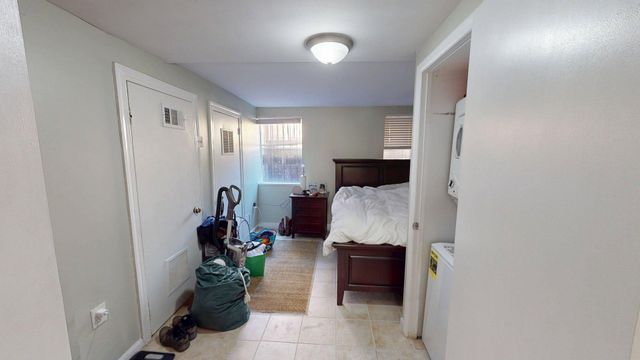 318 MARYLAND AVE NE, Washington, DC 20002