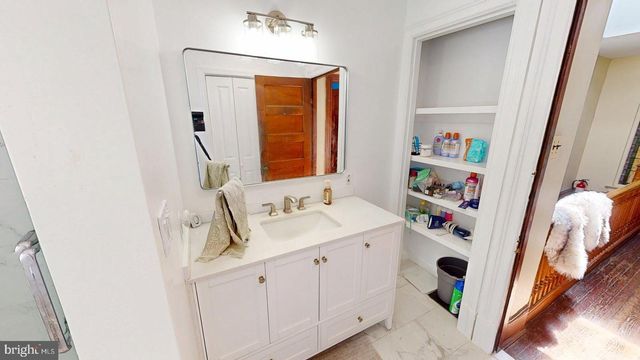 318 MARYLAND AVE NE, Washington, DC 20002