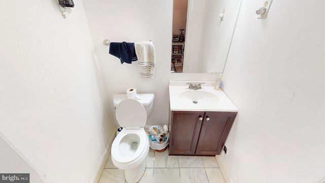 318 MARYLAND AVE NE, Washington, DC 20002