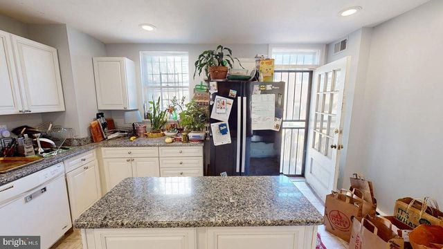 318 MARYLAND AVE NE, Washington, DC 20002