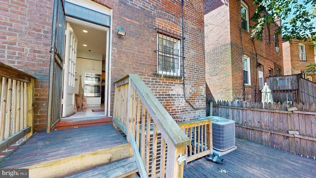 318 MARYLAND AVE NE, Washington, DC 20002