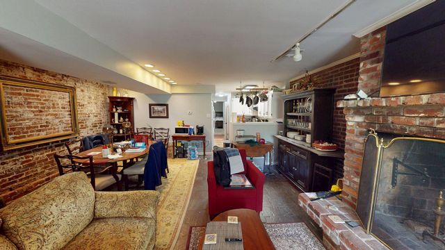 318 MARYLAND AVE NE, Washington, DC 20002