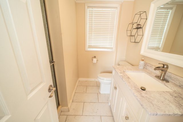 1014 Tacoma St, New Bedford, MA 02745