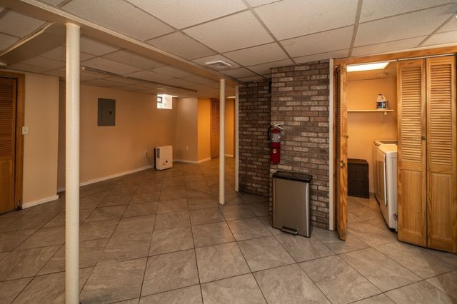 1014 Tacoma St, New Bedford, MA 02745