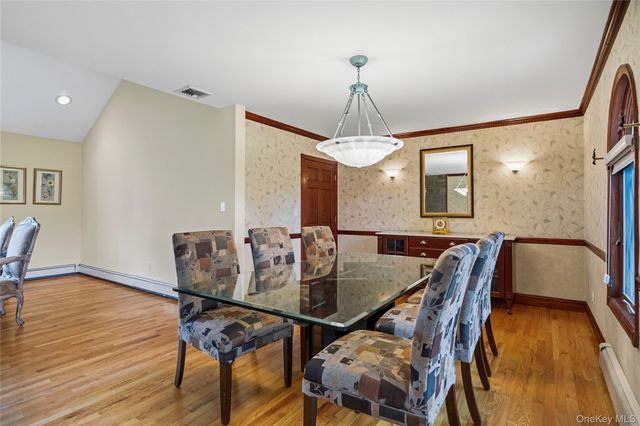 565 Mohawk Road, West Hempstead, NY 11552