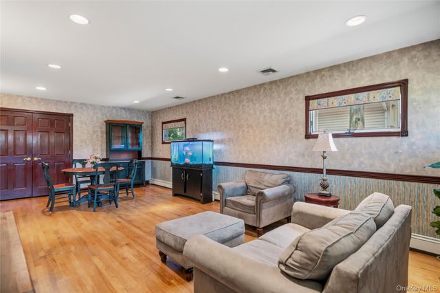 565 Mohawk Road, West Hempstead, NY 11552