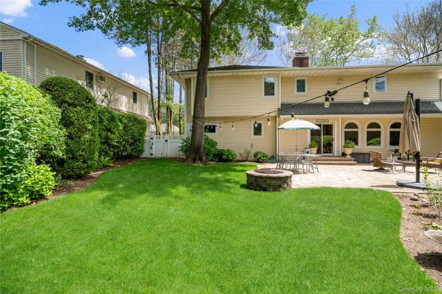 565 Mohawk Road, West Hempstead, NY 11552