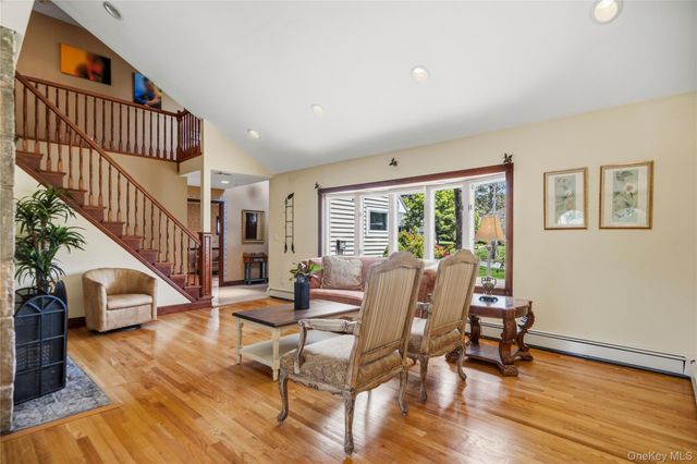 565 Mohawk Road, West Hempstead, NY 11552