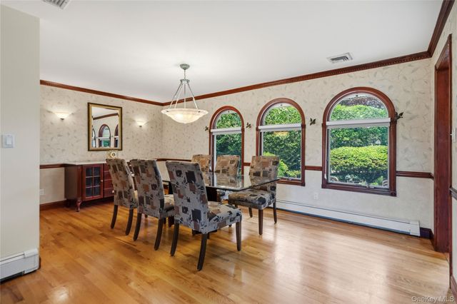 565 Mohawk Road, West Hempstead, NY 11552