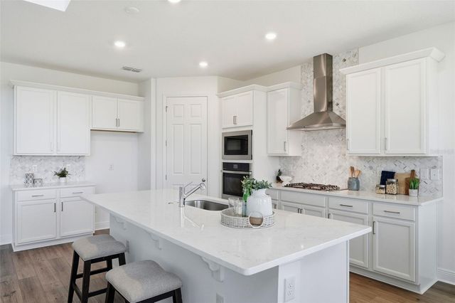 5860 SIERRA CROWN STREET, Mount Dora, FL 32757
